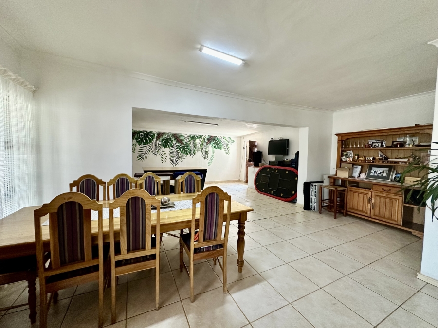 3 Bedroom Property for Sale in Richmond Western Cape